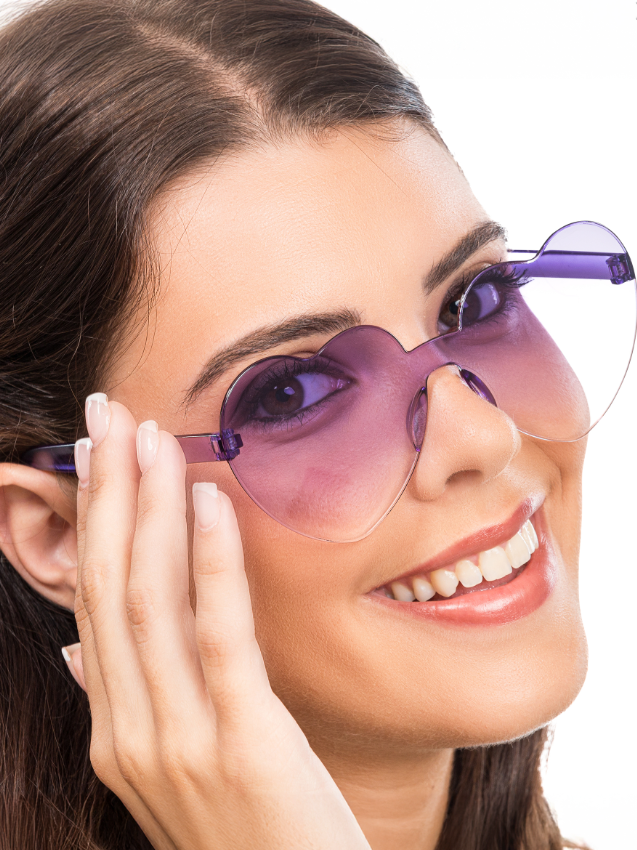 Lunettes coeur verres fumés violets adulte