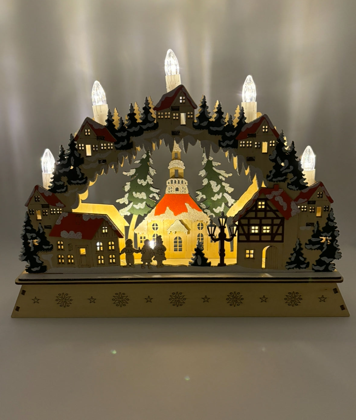 Arche à bougies Scène d’hiver Place du village en bois (L/H/P) 35x26x6 cm