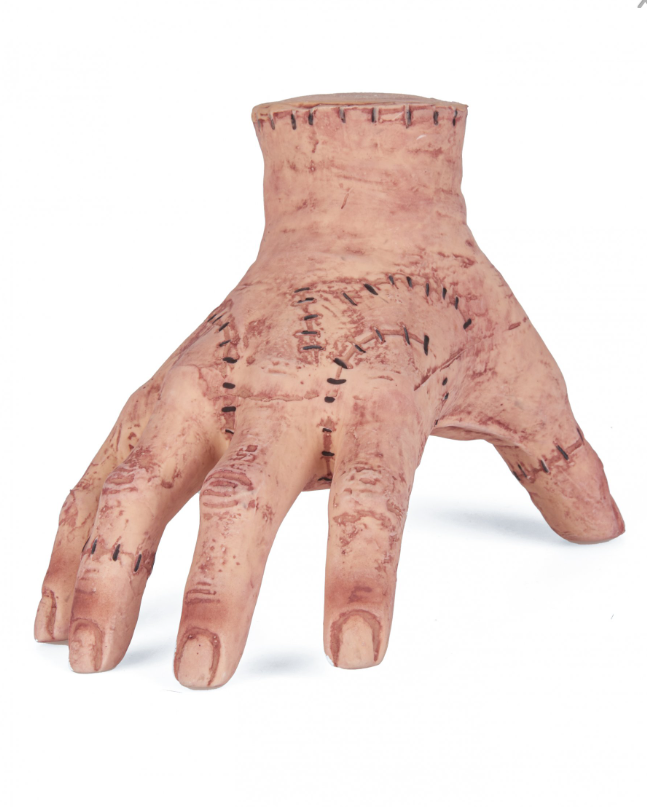 Main gothique suturée