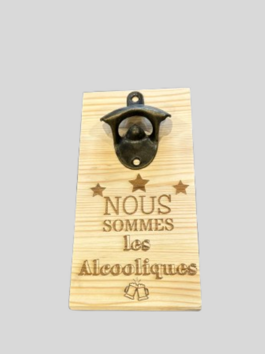 Décapsuleur mural personnalisable